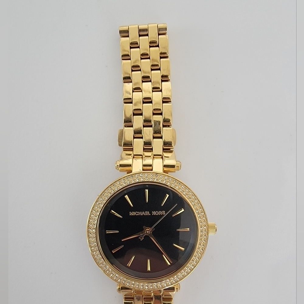 Michael Kors Gold-tone Watch with Black Dial - Picture 3 of 12